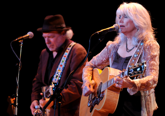 102309_ENT_EmmyLou Harris_MRM_01.jpg